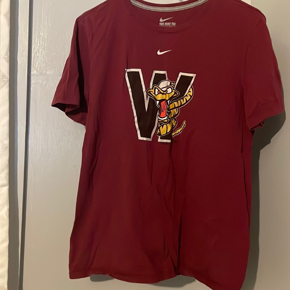 Nike tee